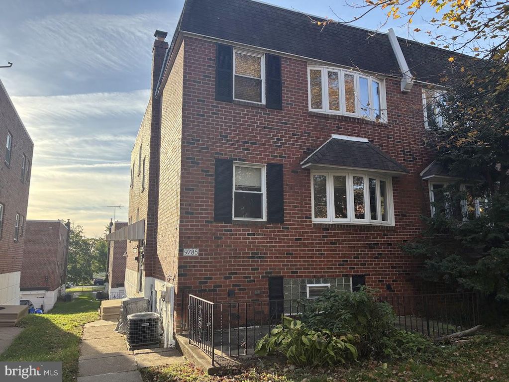 9785 HILSPACH ST, PHILADELPHIA, PA 19115 — exterior
