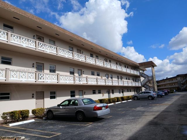 5181 W Oakland Park Boulevard 204, Lauderdale Lakes, FL 33313