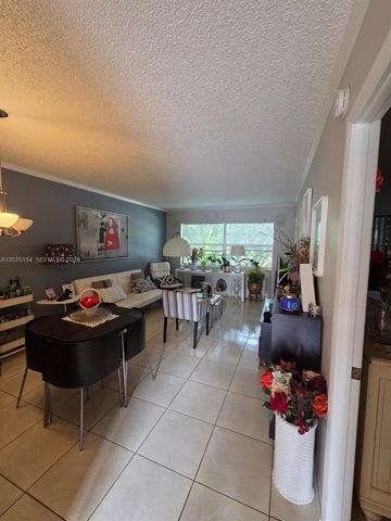 5181 W Oakland Park Boulevard 204, Lauderdale Lakes, FL 33313