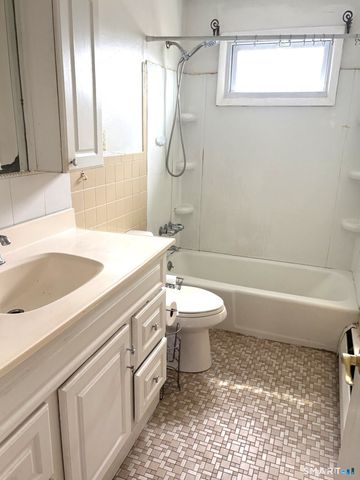 161 West Spring Street APT B4, West Haven, CT 06516