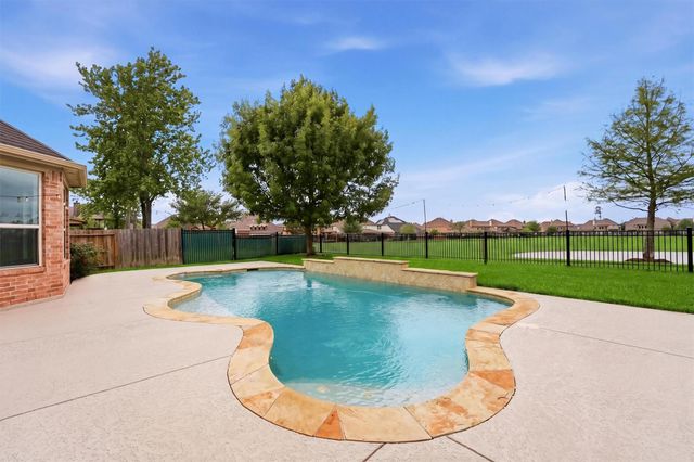 21331 S Kings Mill Lane, Kingwood, TX 77339