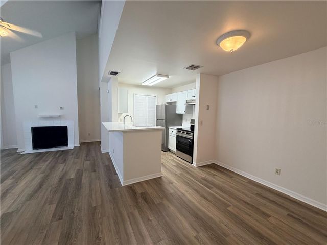 6184 WESTGATE DRIVE 204, Orlando, FL 32835