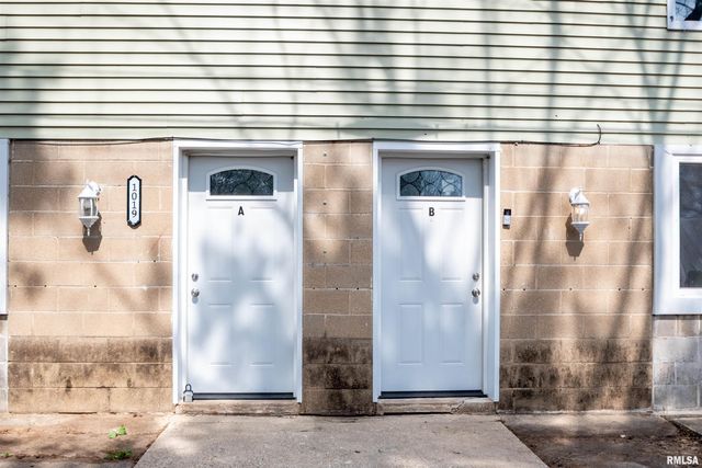 1020 FALL Street, Pekin, IL 61554