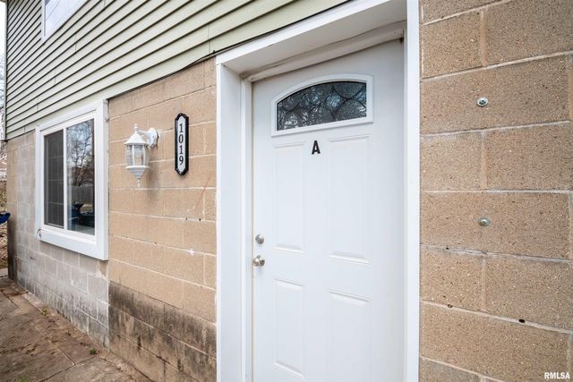 1020 FALL Street, Pekin, IL 61554