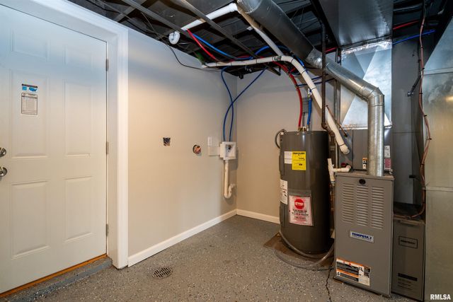 1020 FALL Street, Pekin, IL 61554