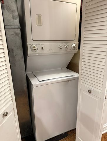 2617 N Harding Avenue 3, Chicago, IL 60647