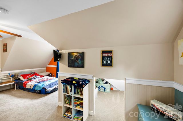 10112 Windtree Lane, Charlotte, NC 28215