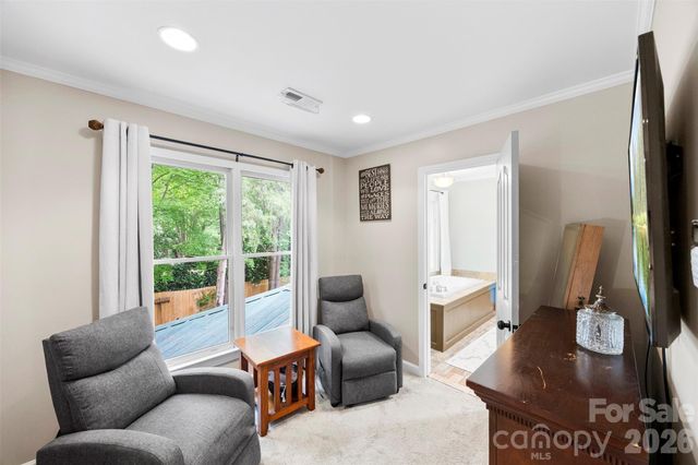 10112 Windtree Lane, Charlotte, NC 28215