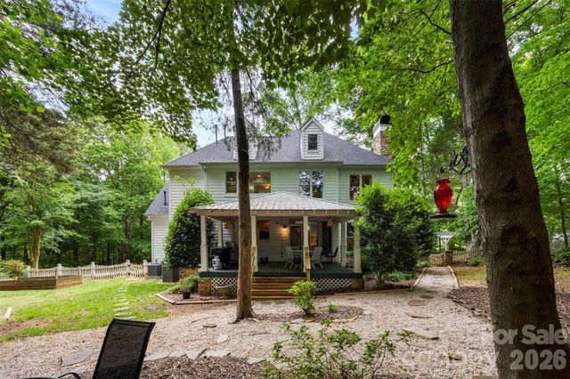 10112 Windtree Lane, Charlotte, NC 28215