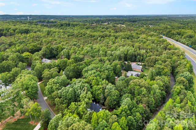 10112 Windtree Lane, Charlotte, NC 28215