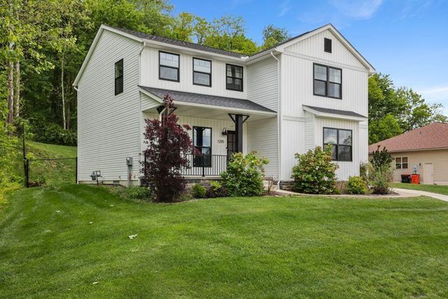 1285 Bluejack Lane, Heath, OH 43056