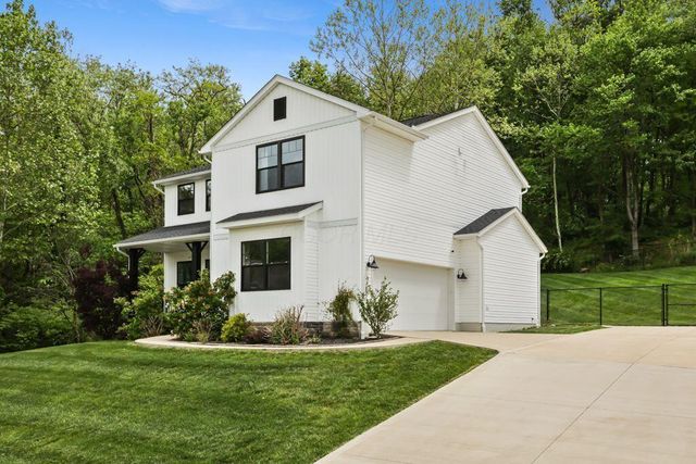 1285 Bluejack Lane, Heath, OH 43056