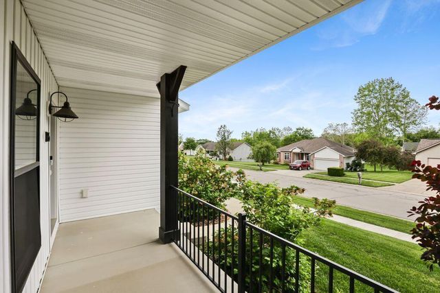 1285 Bluejack Lane, Heath, OH 43056