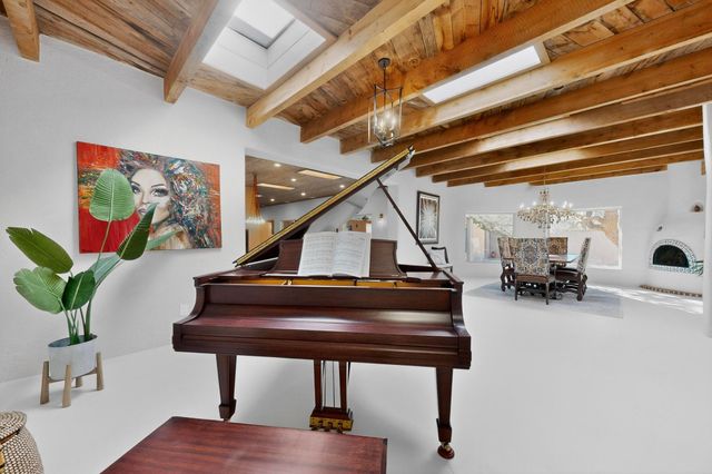 4106 Rio Grande Boulevard NW, Albuquerque, NM 87107