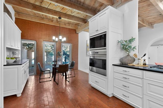 4106 Rio Grande Boulevard NW, Albuquerque, NM 87107