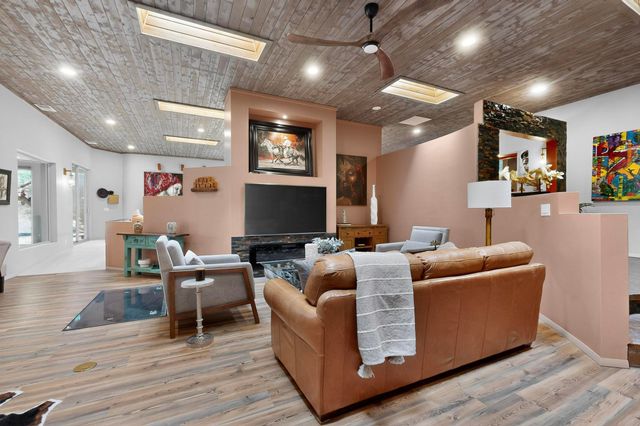 4106 Rio Grande Boulevard NW, Albuquerque, NM 87107