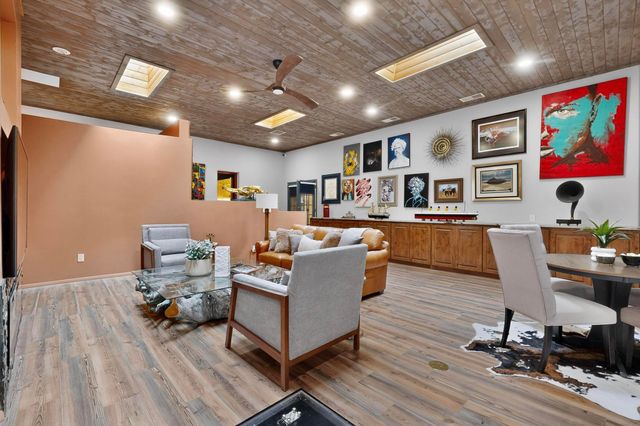 4106 Rio Grande Boulevard NW, Albuquerque, NM 87107