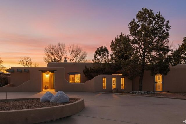 4106 Rio Grande Boulevard NW, Albuquerque, NM 87107