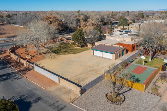 4106 Rio Grande Boulevard NW, Albuquerque, NM 87107