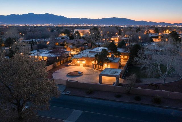 4106 Rio Grande Boulevard NW, Albuquerque, NM 87107