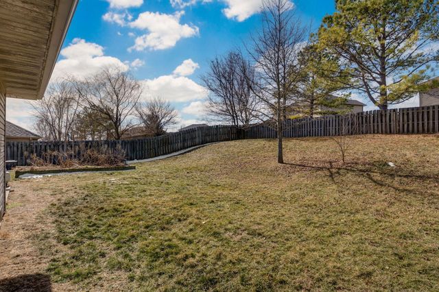 3501 N 28th Street, Ozark, MO 65721