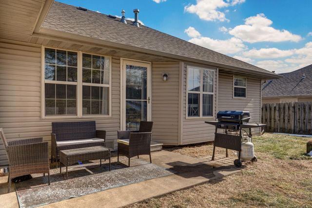 3501 N 28th Street, Ozark, MO 65721