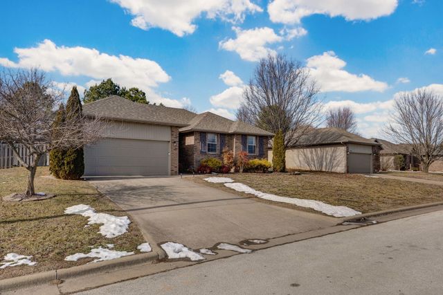 3501 N 28th Street, Ozark, MO 65721