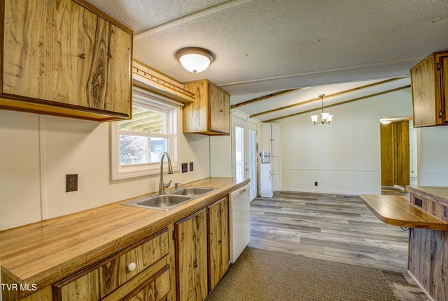 475 White Sands Road, Greeneville, TN 37743