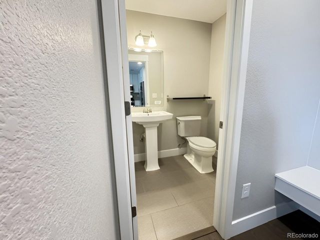 11137 E 25th Ave, Aurora, CO 80010