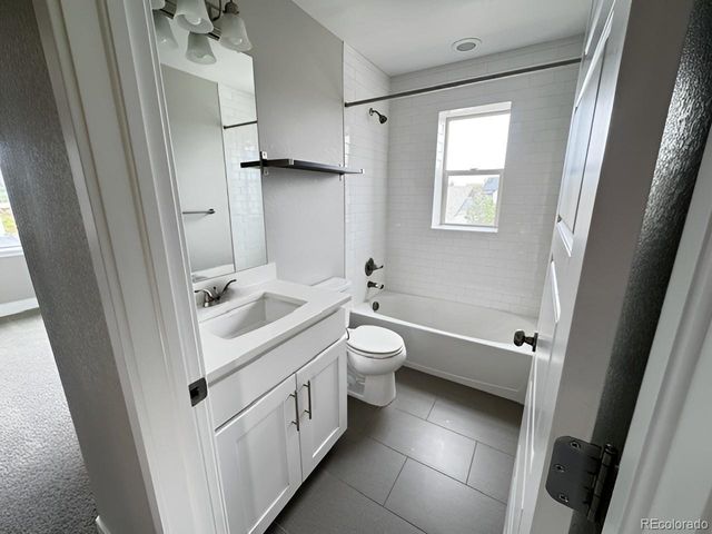 11137 E 25th Ave, Aurora, CO 80010