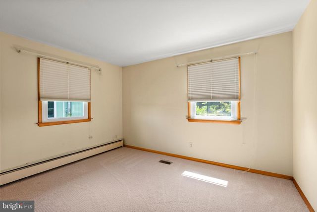 8818 AVENUE B, Baltimore, MD 21219