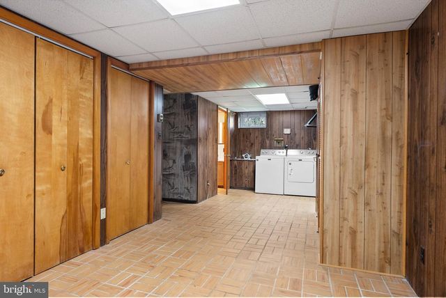 8818 AVENUE B, Baltimore, MD 21219