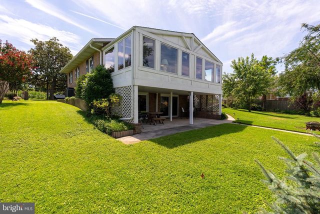 8818 AVENUE B, Baltimore, MD 21219