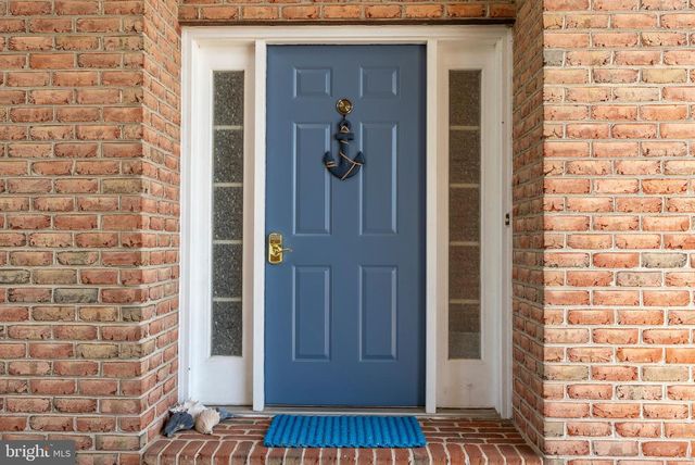 8818 AVENUE B, Baltimore, MD 21219