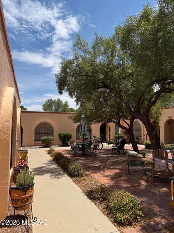 181 W Calle Del Ano, Green Valley, AZ 85614
