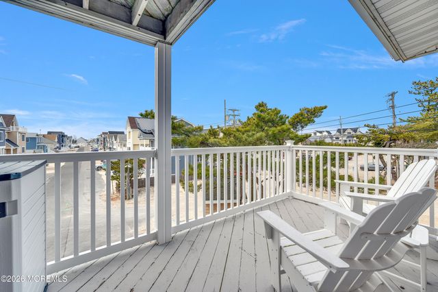 36 Dune Terrace, Ortley Beach, NJ 08751