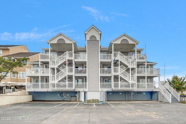 36 Dune Terrace, Ortley Beach, NJ 08751