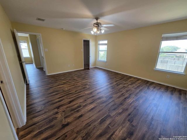 228 anvil, Cibolo, TX 78108