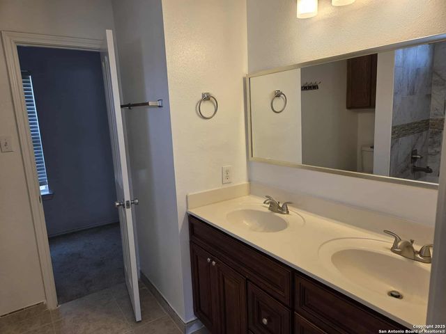 228 anvil, Cibolo, TX 78108