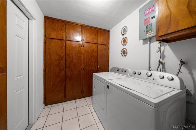 30 N Lincoln Avenue, Beverly Hills, FL 34465
