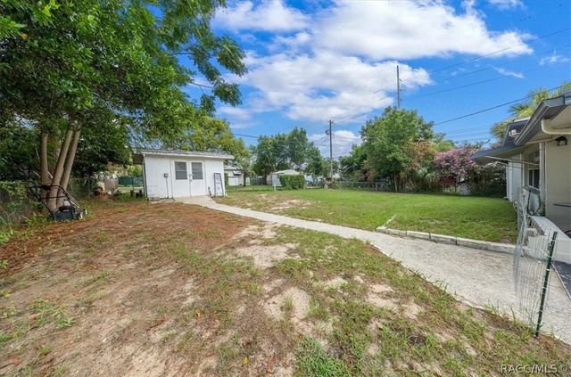 30 N Lincoln Avenue, Beverly Hills, FL 34465