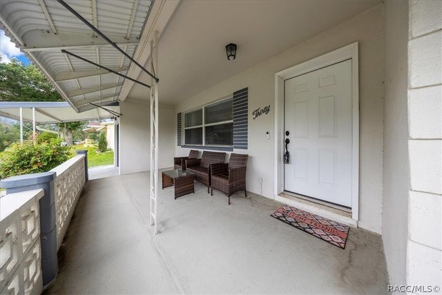 30 N Lincoln Avenue, Beverly Hills, FL 34465