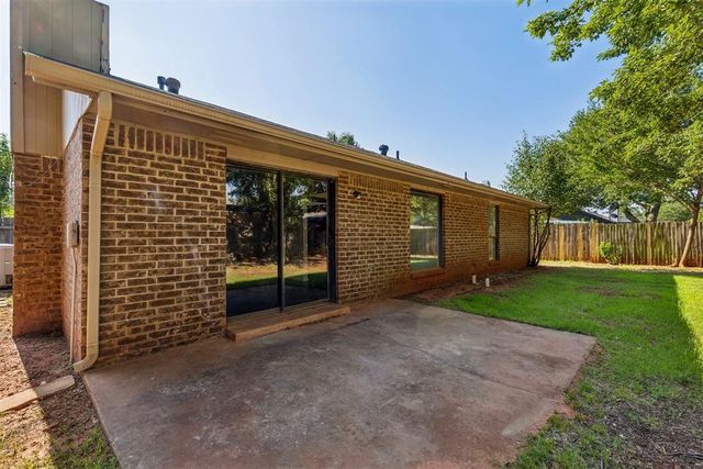 505 Crestview, Edmond, OK 73012