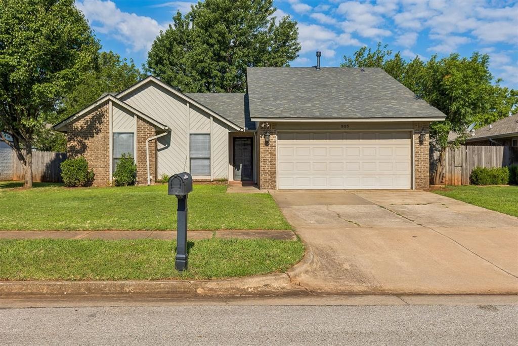 505 Crestview, Edmond, OK 73012