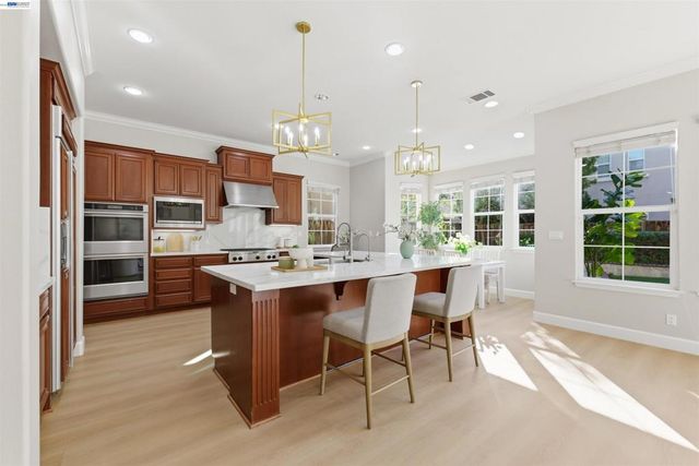 116 Macedon Ct, San Ramon, CA 94582