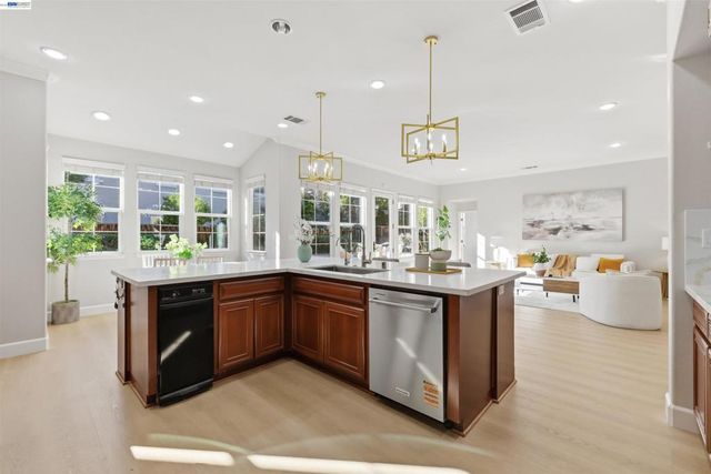 116 Macedon Ct, San Ramon, CA 94582