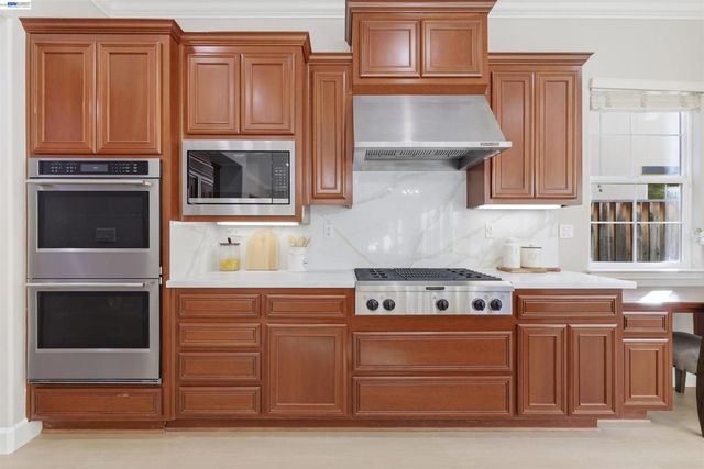 116 Macedon Ct, San Ramon, CA 94582