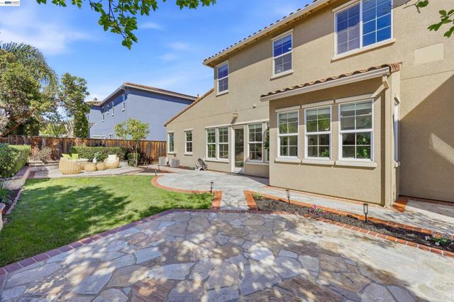 116 Macedon Ct, San Ramon, CA 94582