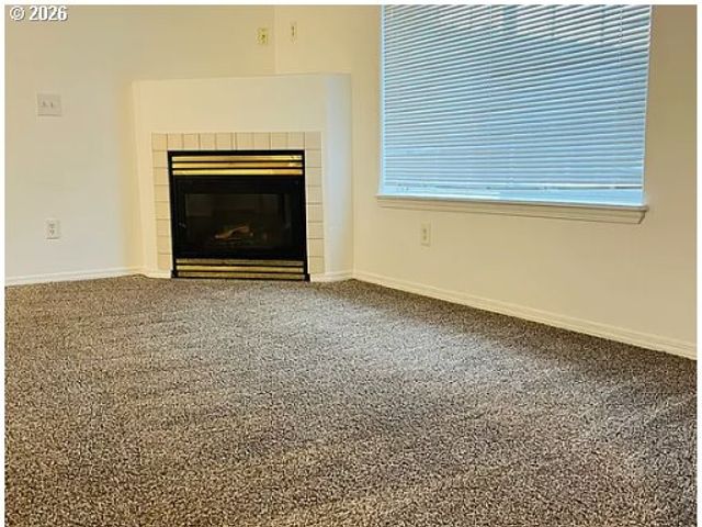 1462 Ne THOMAS Ct, Hillsboro, OR 97124