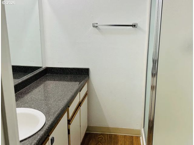1462 Ne THOMAS Ct, Hillsboro, OR 97124
